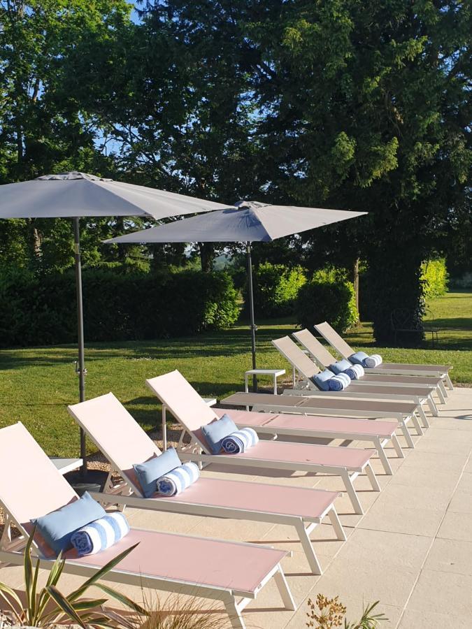 Domaine De Bourgville Monts-sur-Guesnes ภายนอก รูปภาพ